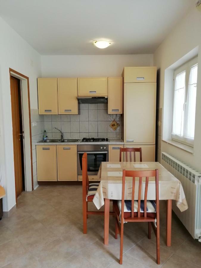 Apartmani Vesna Buje Ngoại thất bức ảnh